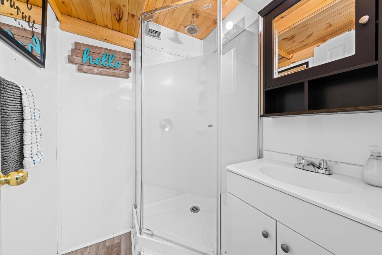 Cottage Binx Bracebridge Exterior foto